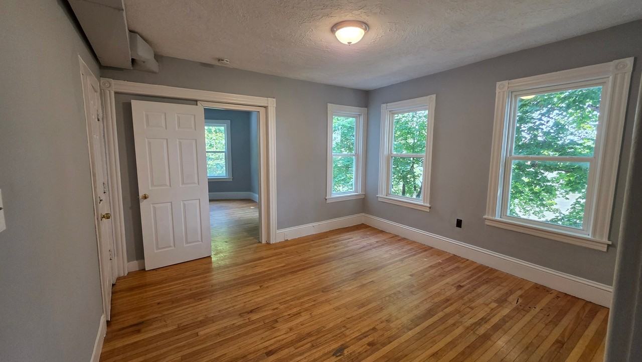 53 Merrifield St #2 - Photo 3 of 10