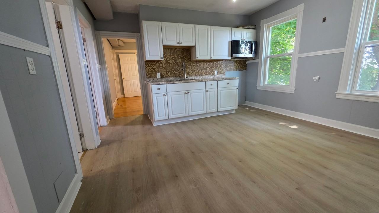 53 Merrifield St #2 - Photo 4 of 10