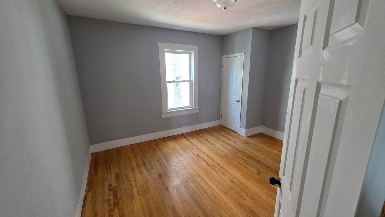 53 Merrifield St #2 - Photo 6 of 10