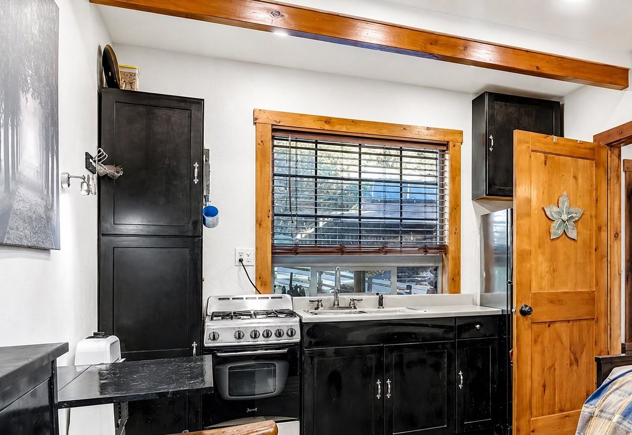 23253 N Wall St #534 - Photo 2 of 20