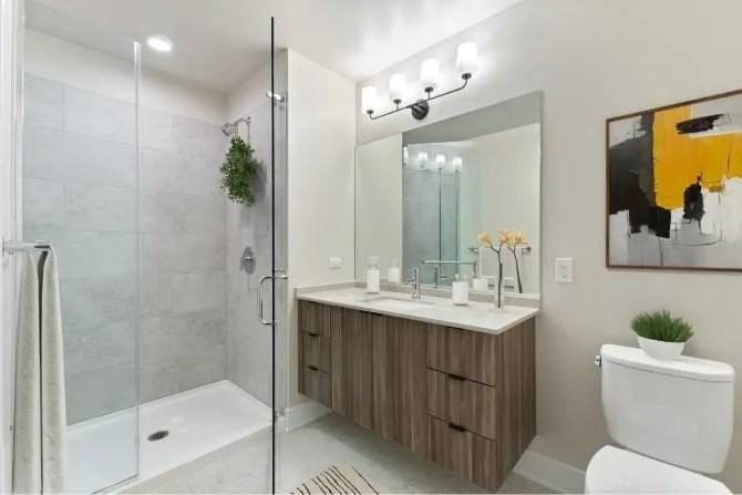 1048 W Van Buren St - Photo 6 of 18