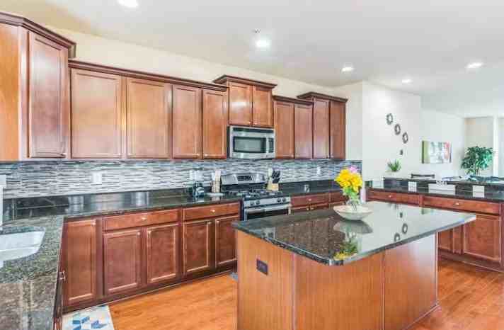 7980 Blue Stream Dr - Photo 4 of 17