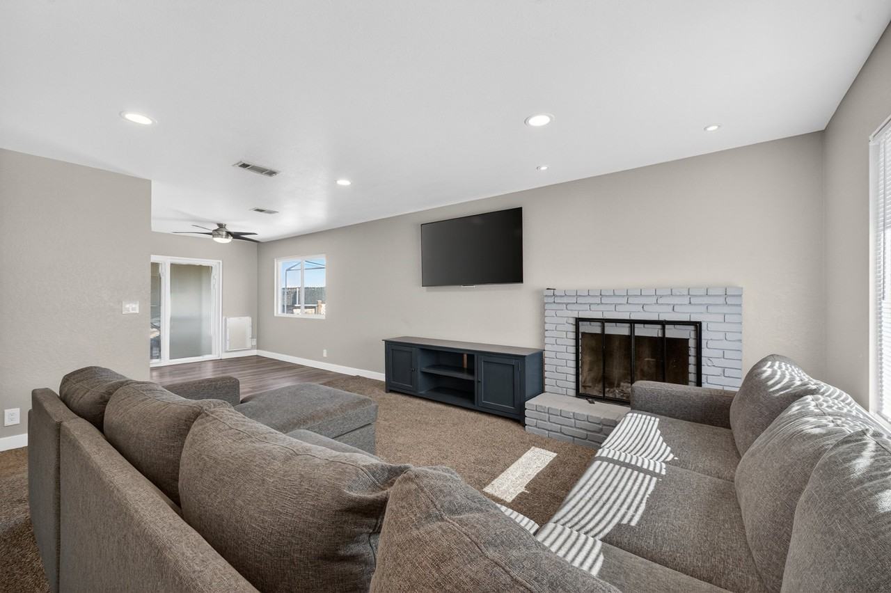 29121 Avenida De Las Flores - Photo 3 of 15