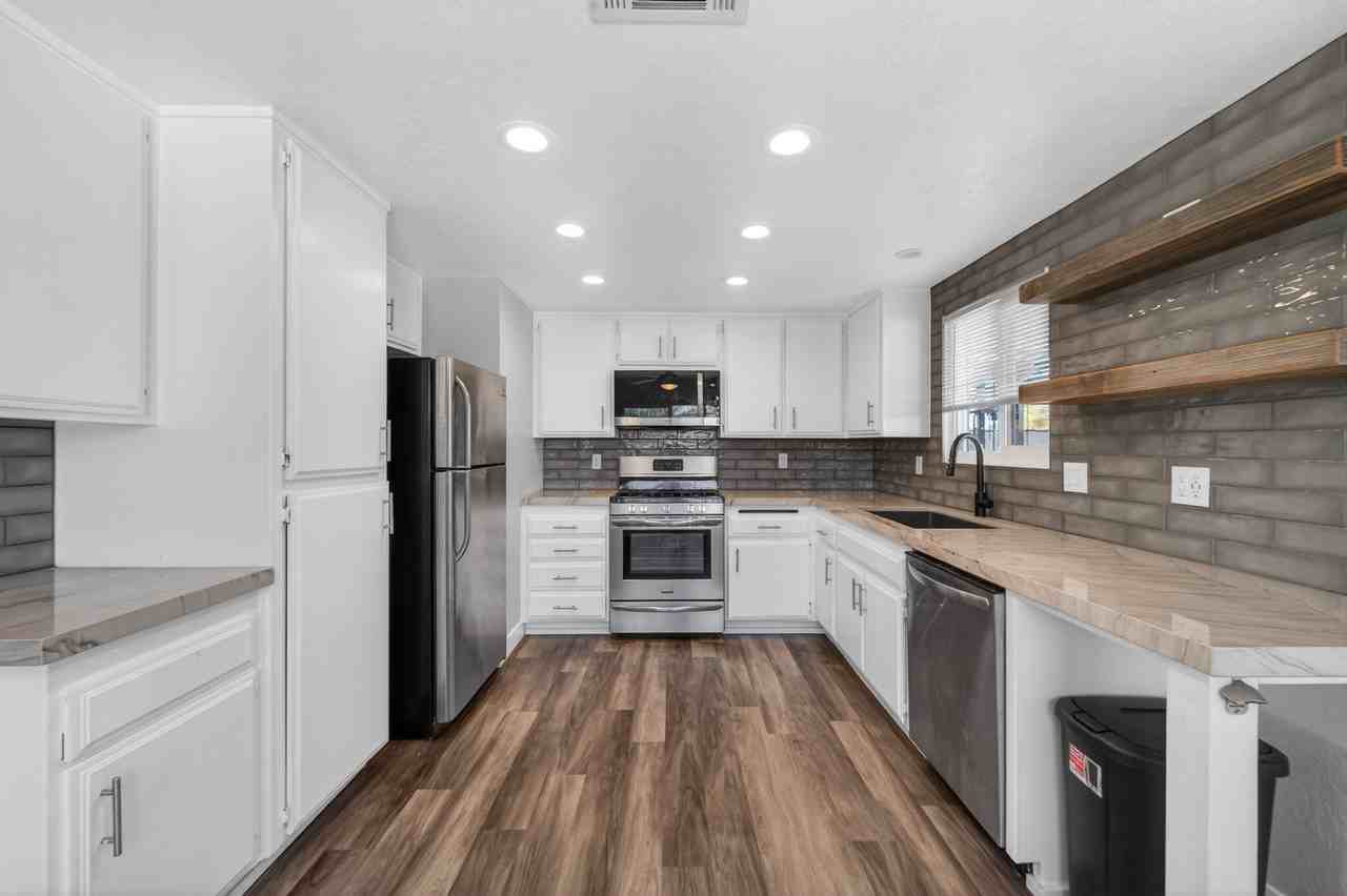 29121 Avenida De Las Flores - Photo 6 of 15
