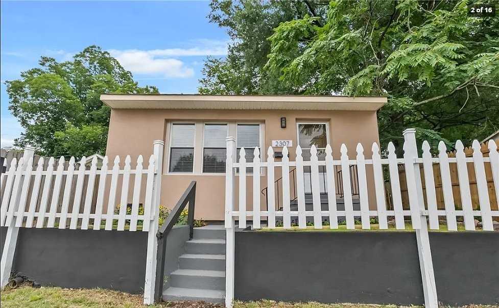 2307 1st Ave - Photo 2 of 16