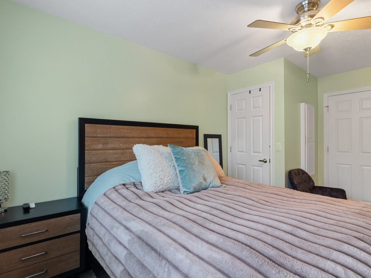 1546 W Compass Point Ln #2 - Photo 7 of 17