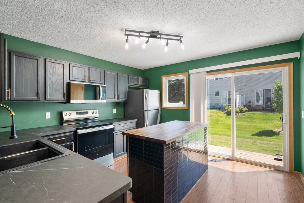 4961 Emmit Dr N #3 - Photo 4 of 13