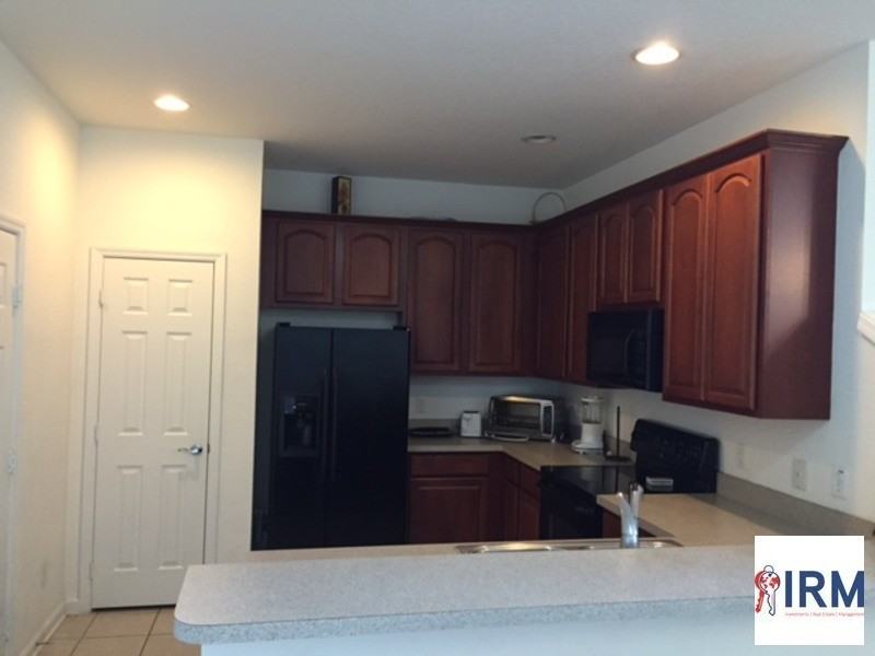 1292 Shallcross Ave - Photo 2 of 6