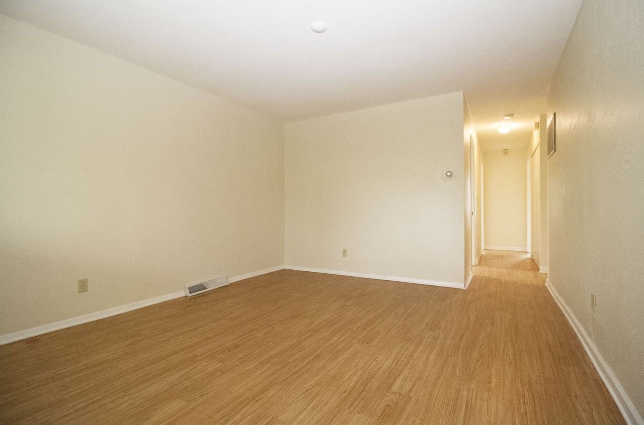 3652 Dixie Dr #NA - Photo 2 of 24