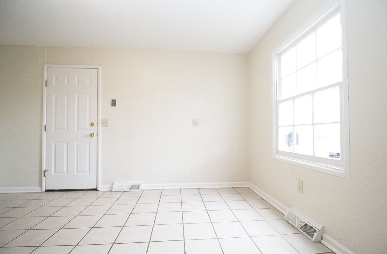 3652 Dixie Dr #NA - Photo 6 of 24