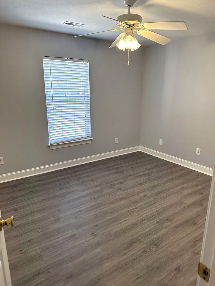 3808A Palmer Dr #NA - Photo 7 of 12