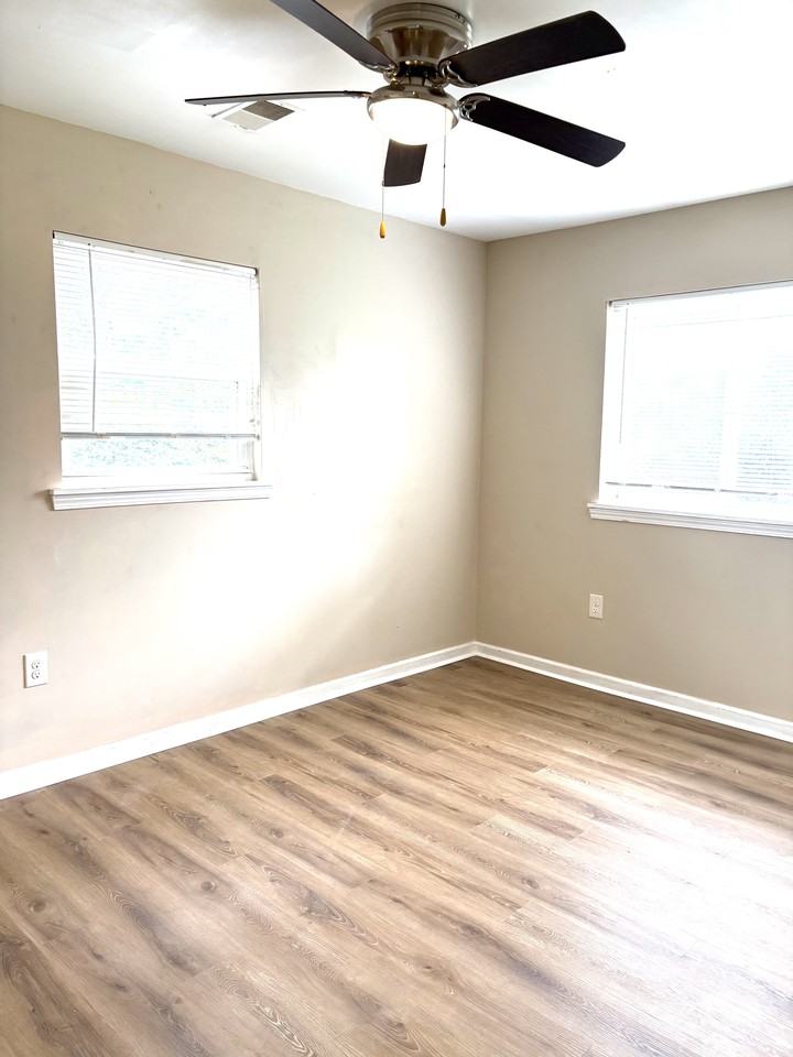 245 Granvil Dr #NA - Photo 5 of 8