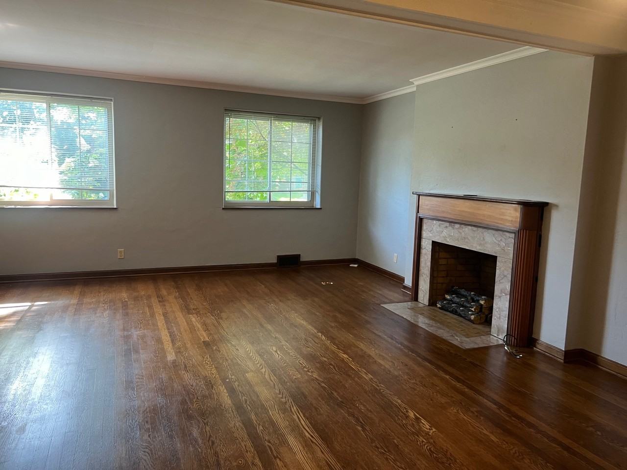 1597 Grandview Ave #A - Photo 5 of 8