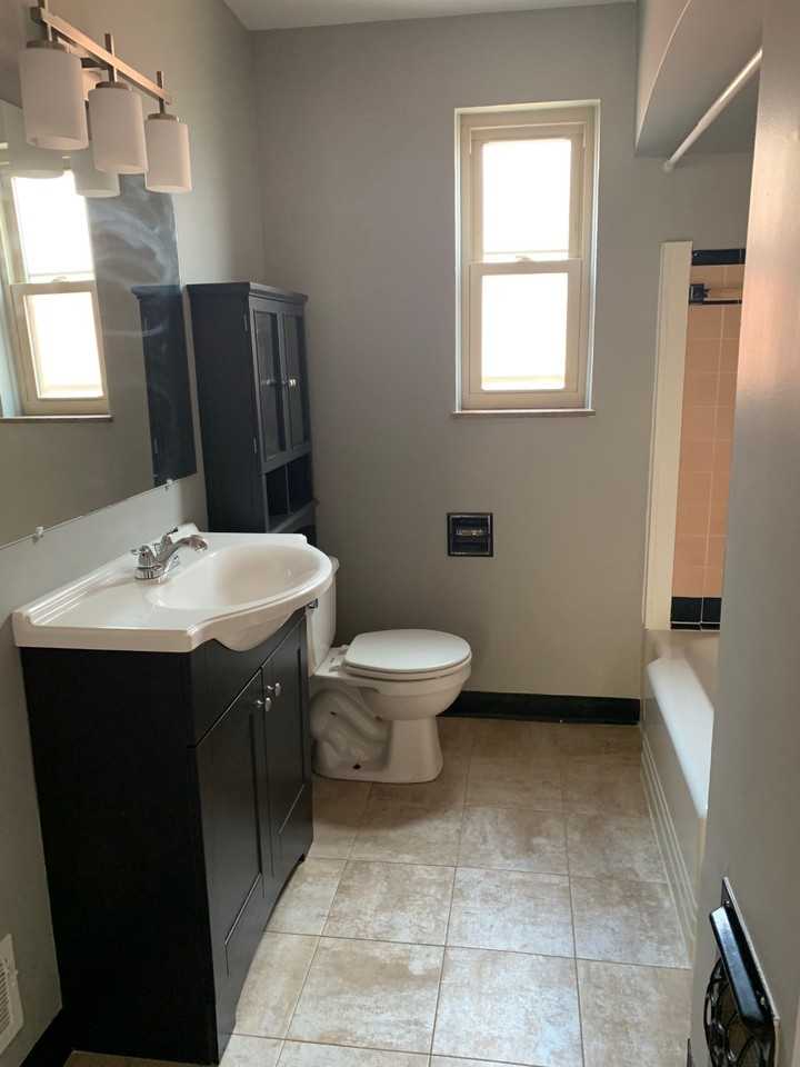 1796 Northwest Blvd #B - Photo 7 of 7