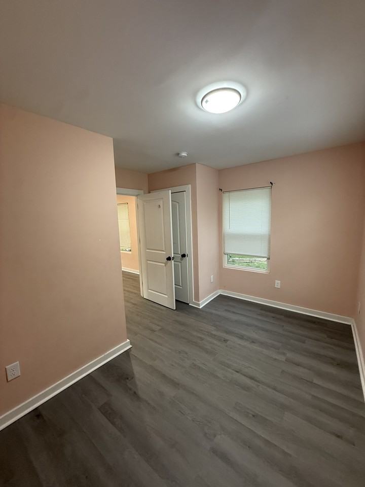 1617 Glenwood Ave #NA - Photo 3 of 22