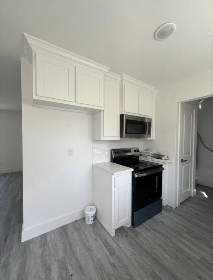 301 W Rochester St #NA - Photo 3 of 5