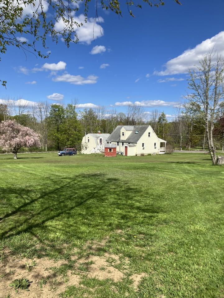 175 1st Crown Point Rd #NA - Photo 6 of 45