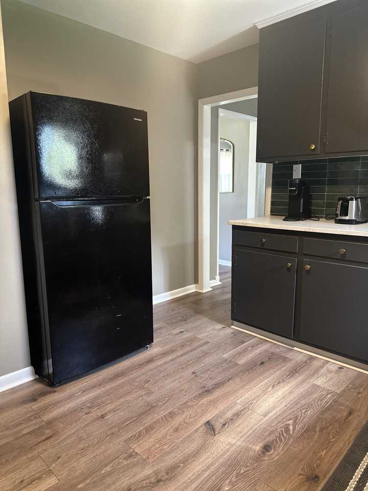 204 Clay St #NA - Photo 2 of 10