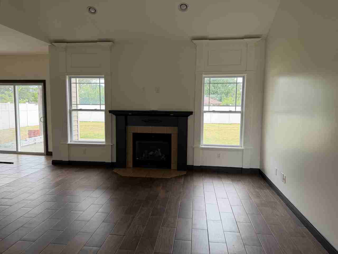 2427 Indiana Ave #NA - Photo 3 of 23