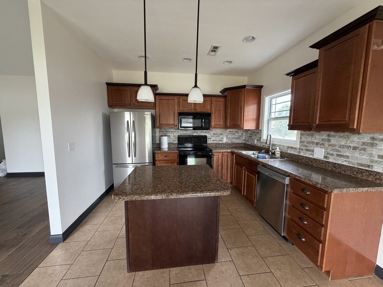2427 Indiana Ave #NA - Photo 6 of 23