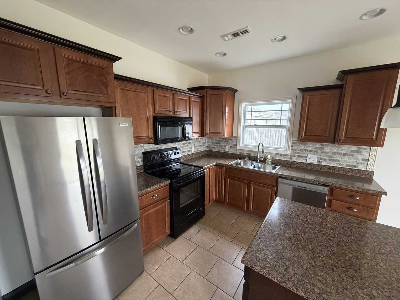 2427 Indiana Ave #NA - Photo 7 of 23
