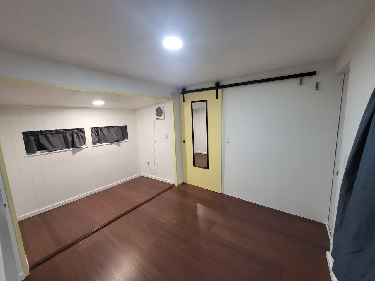 8133 East 6th Avenue - Park Model Rv #1 - Photo 5 of 9