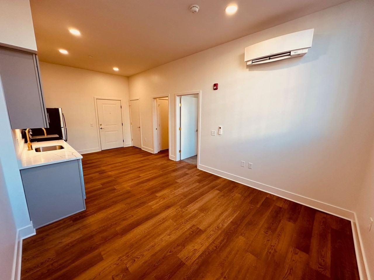 204 N George St #209 - Photo 7 of 14