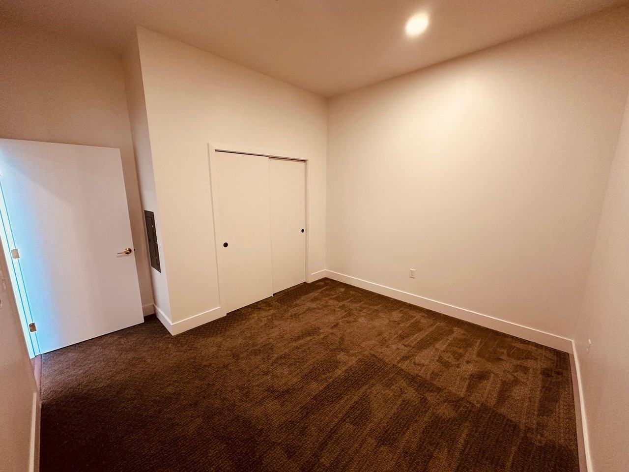 204 N George St #211 - Photo 5 of 11