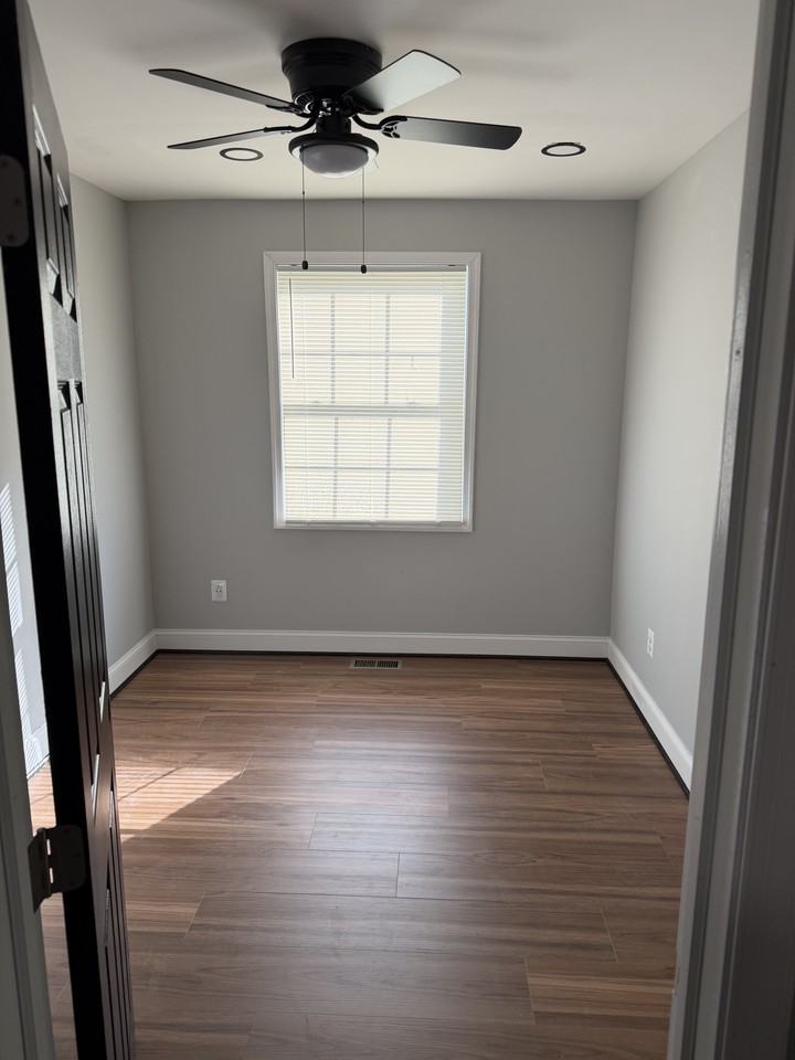 101 Edgewood Street - Photo 3 of 12