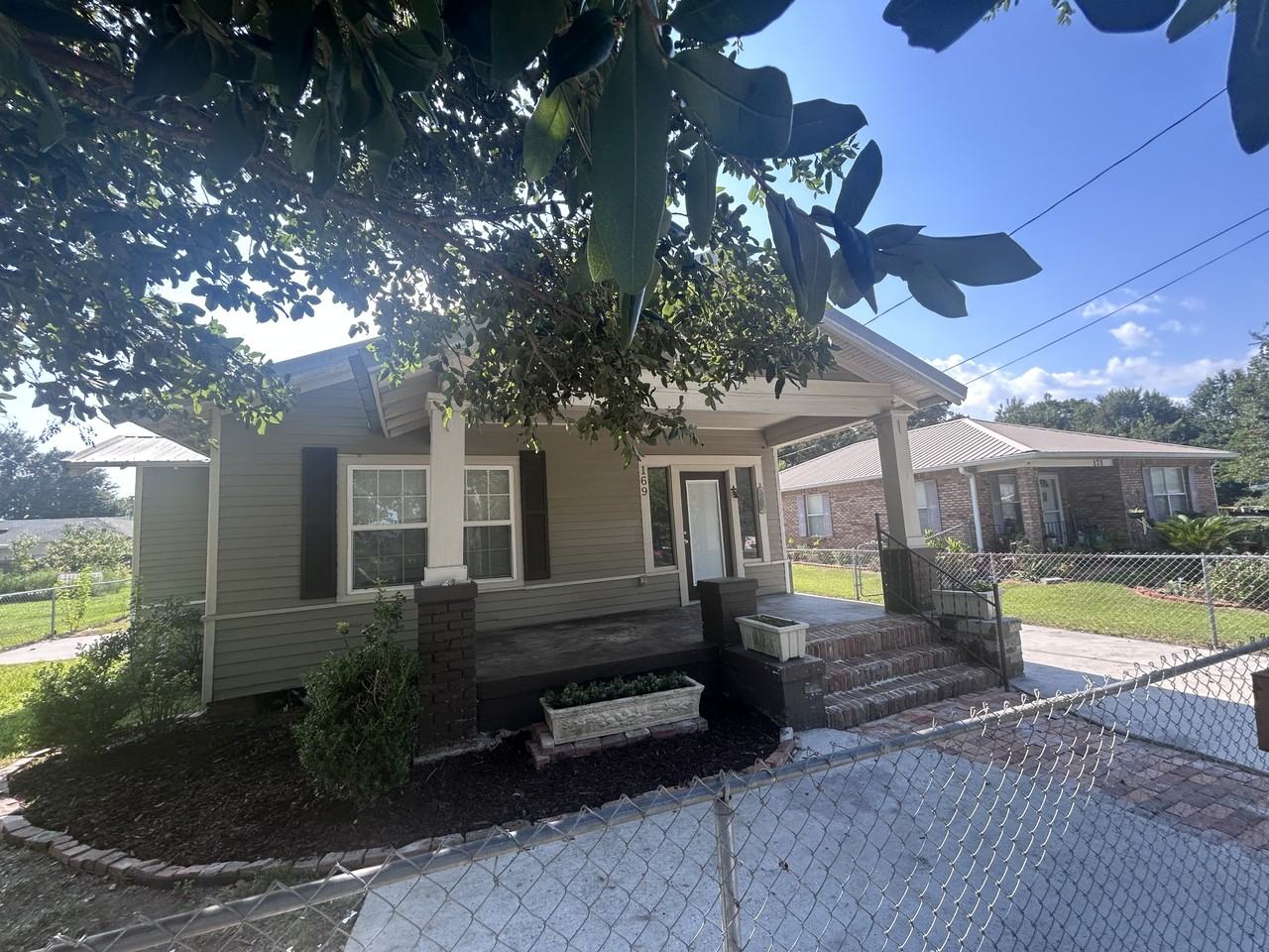 169 Dorries St #NA - Photo 2 of 20