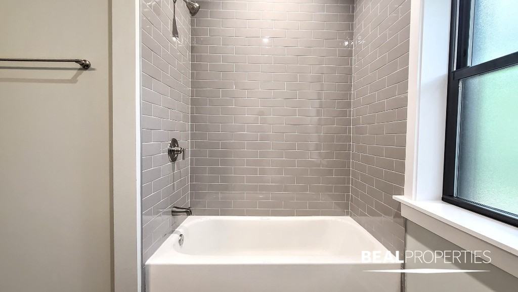 1136 Maple Ave #3 - Photo 2 of 19