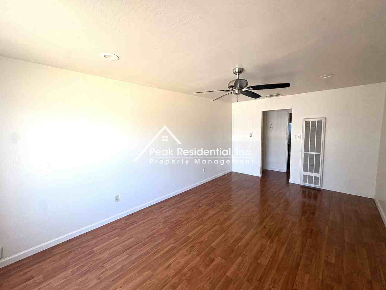 6100 Madison Ave - Photo 5 of 17