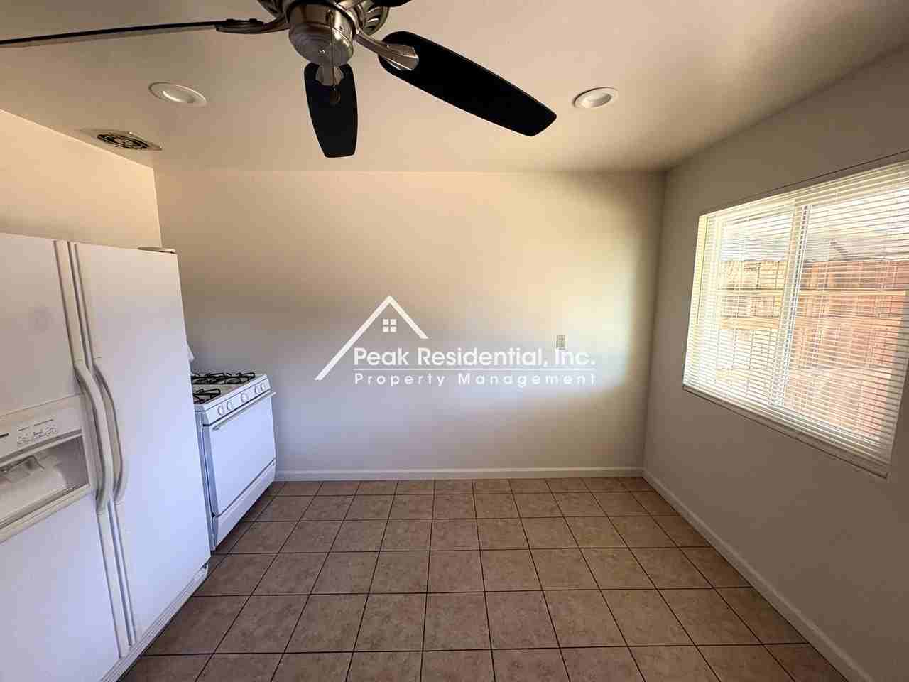 6100 Madison Ave - Photo 7 of 17