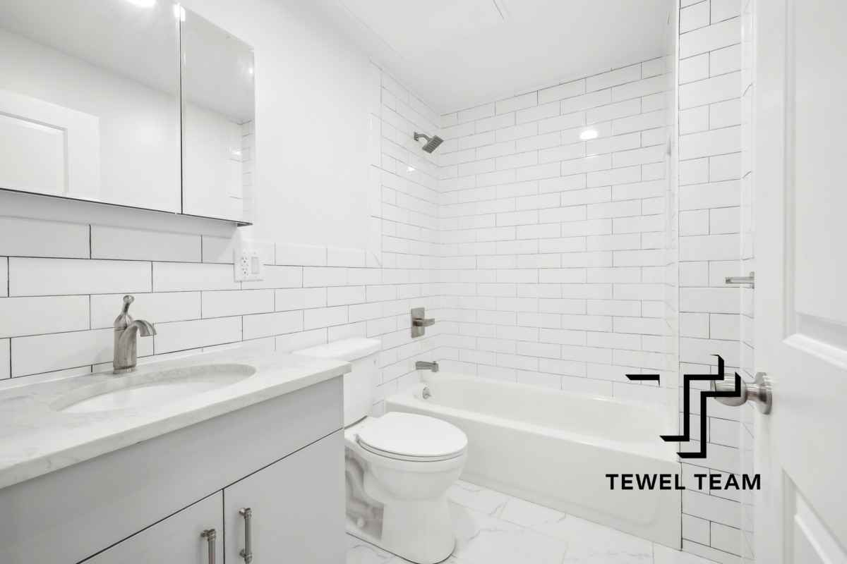 1697 Lexington Avenue #2A - Photo 6 of 24