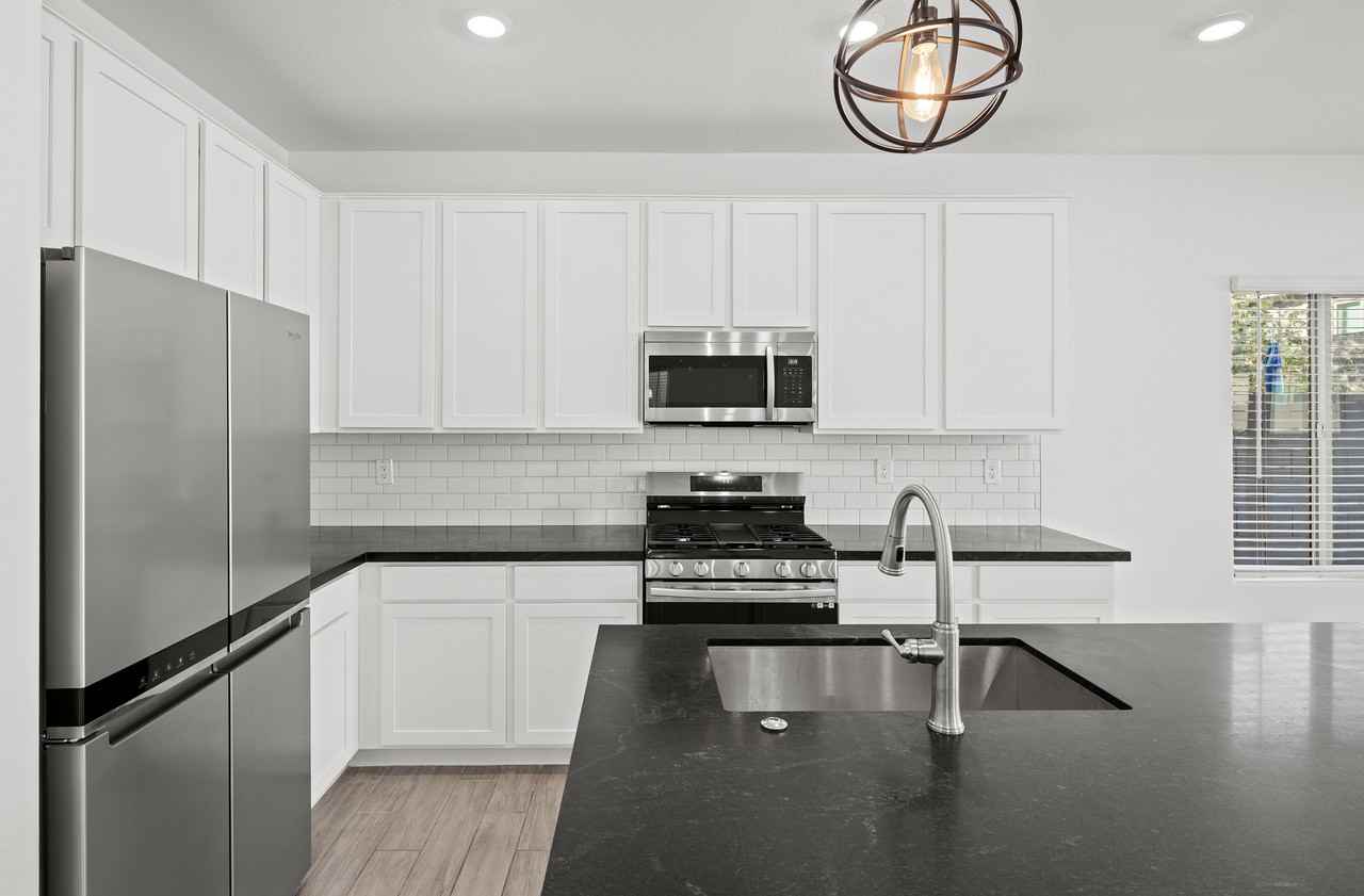 1935 N Marketside Ave #NA - Photo 7 of 50