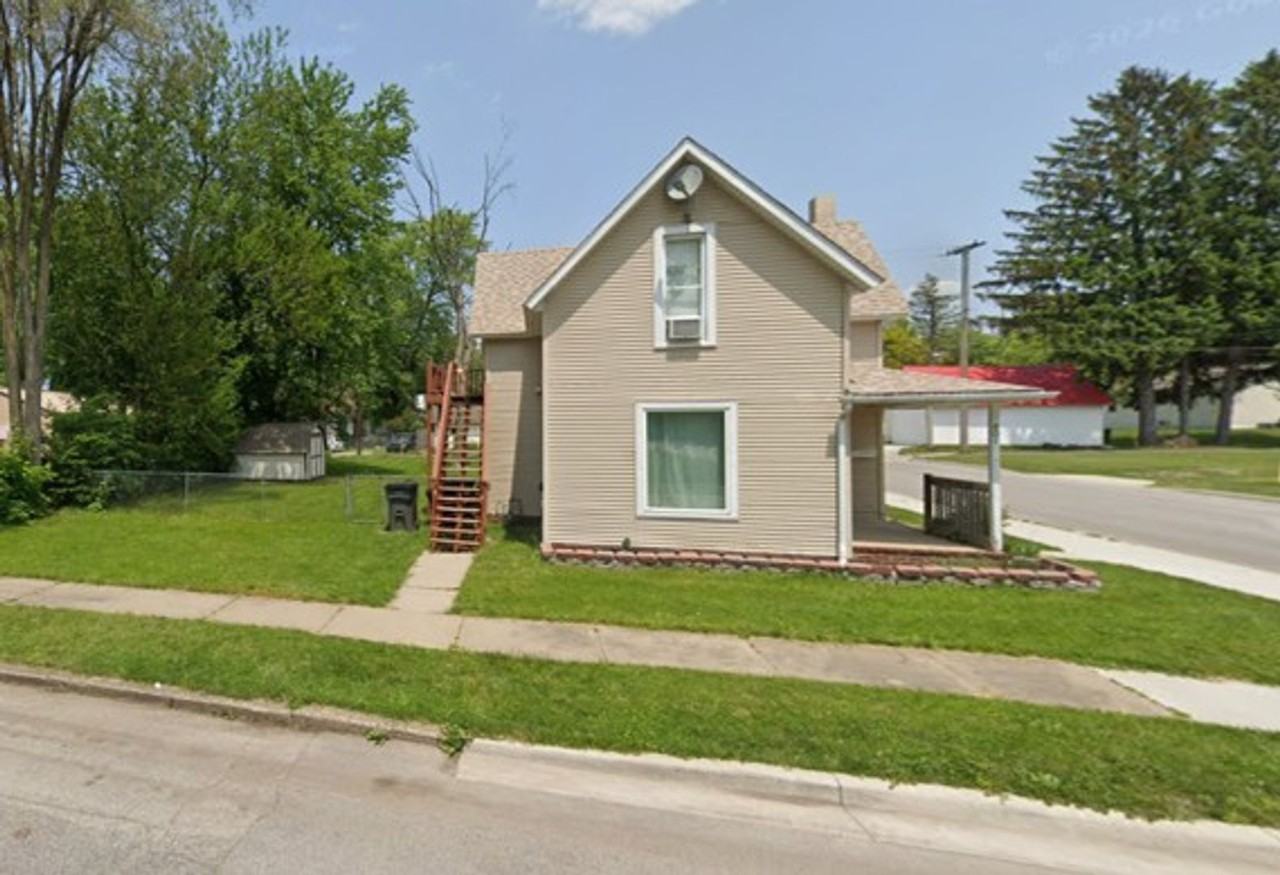 401 1/2 Queen St - Photo 2 of 13