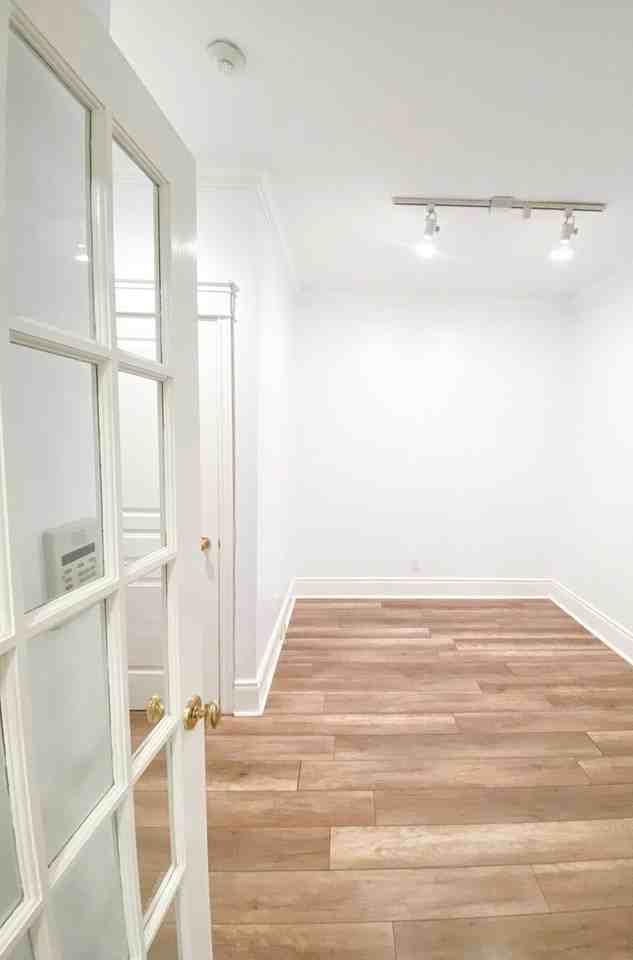 102 Bloor St W - Photo 4 of 14