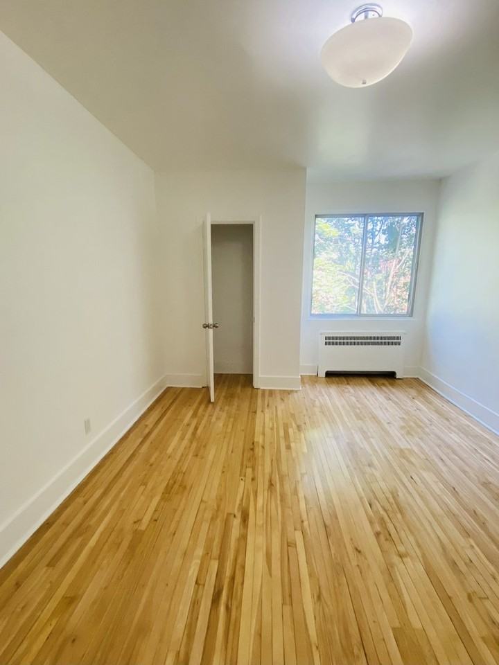 3025 Av Linton - Photo 5 of 9