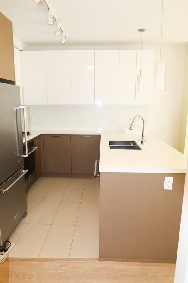 3080 Lincoln Ave - Photo 3 of 10