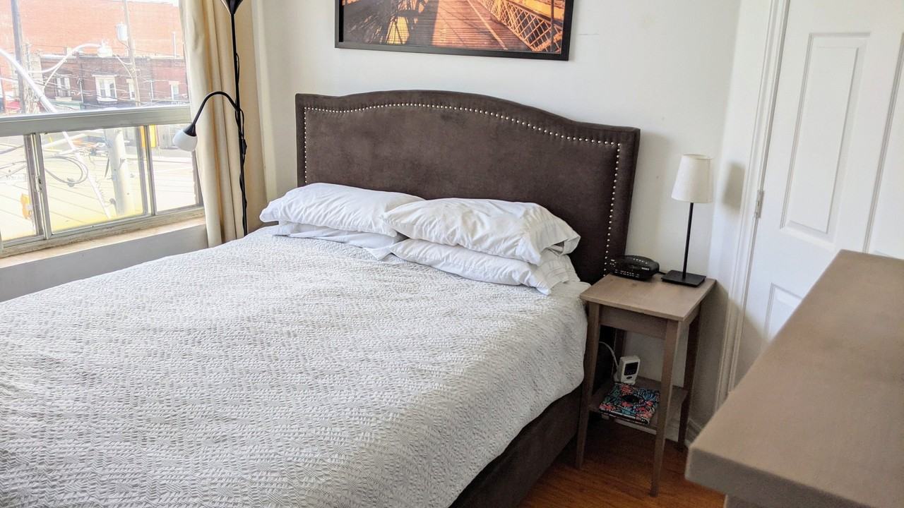 484 Roncesvalles Ave - Photo 4 of 8