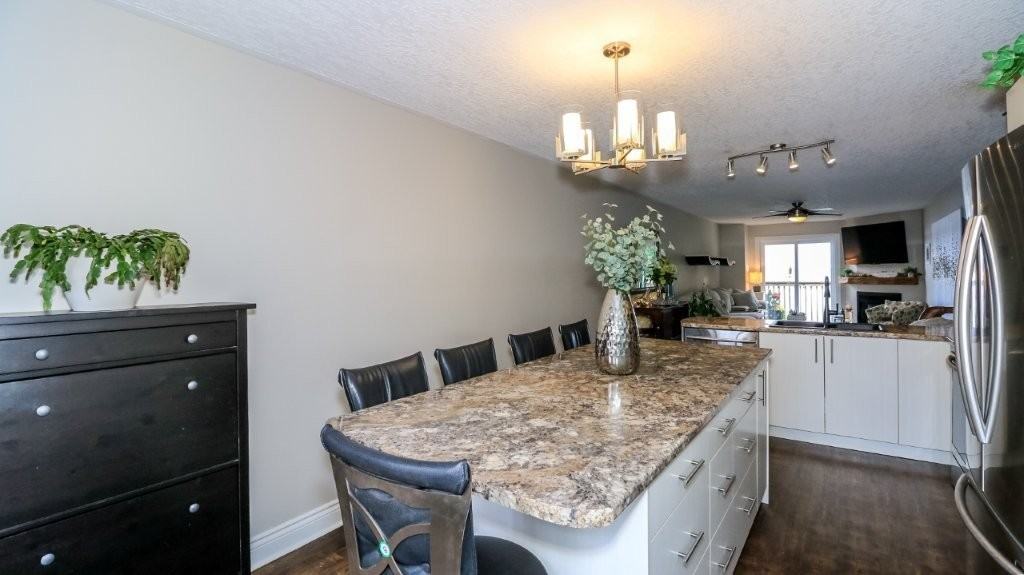 43 Olive Cres - Photo 4 of 20
