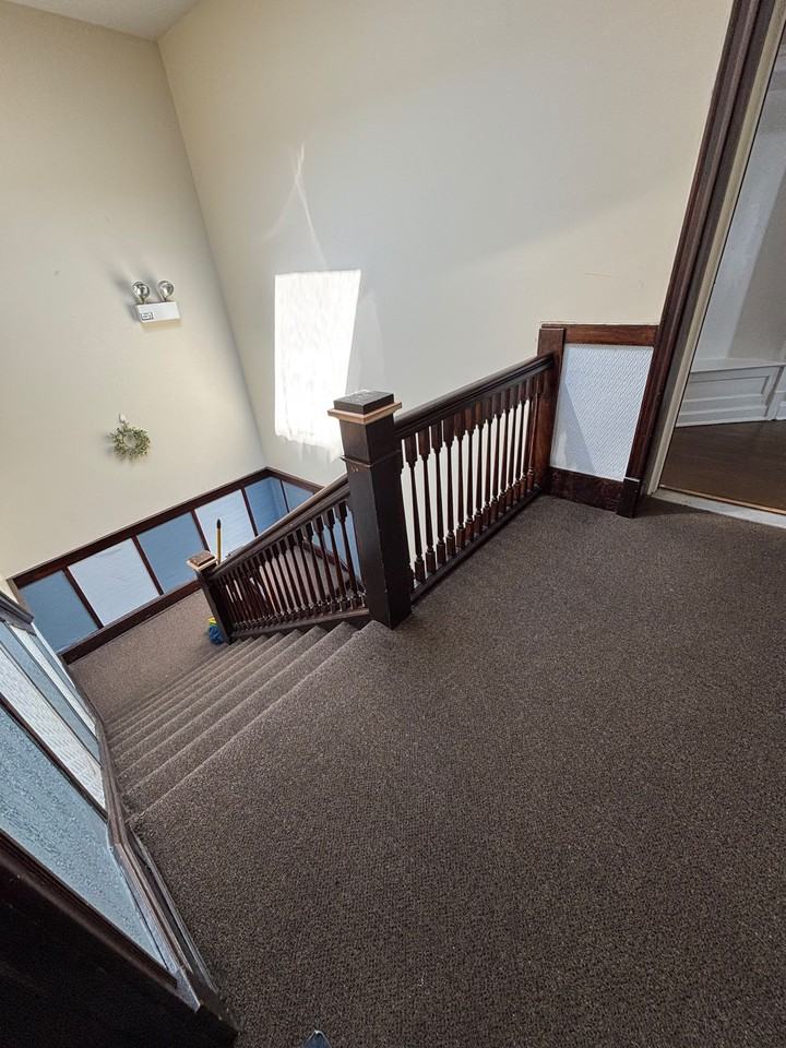 702 East 50th Place #302 - Photo 3 of 21