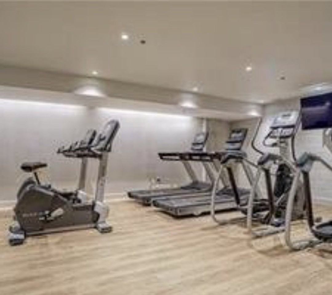 2120 Rue Sainte-Catherine E - Photo 2 of 15