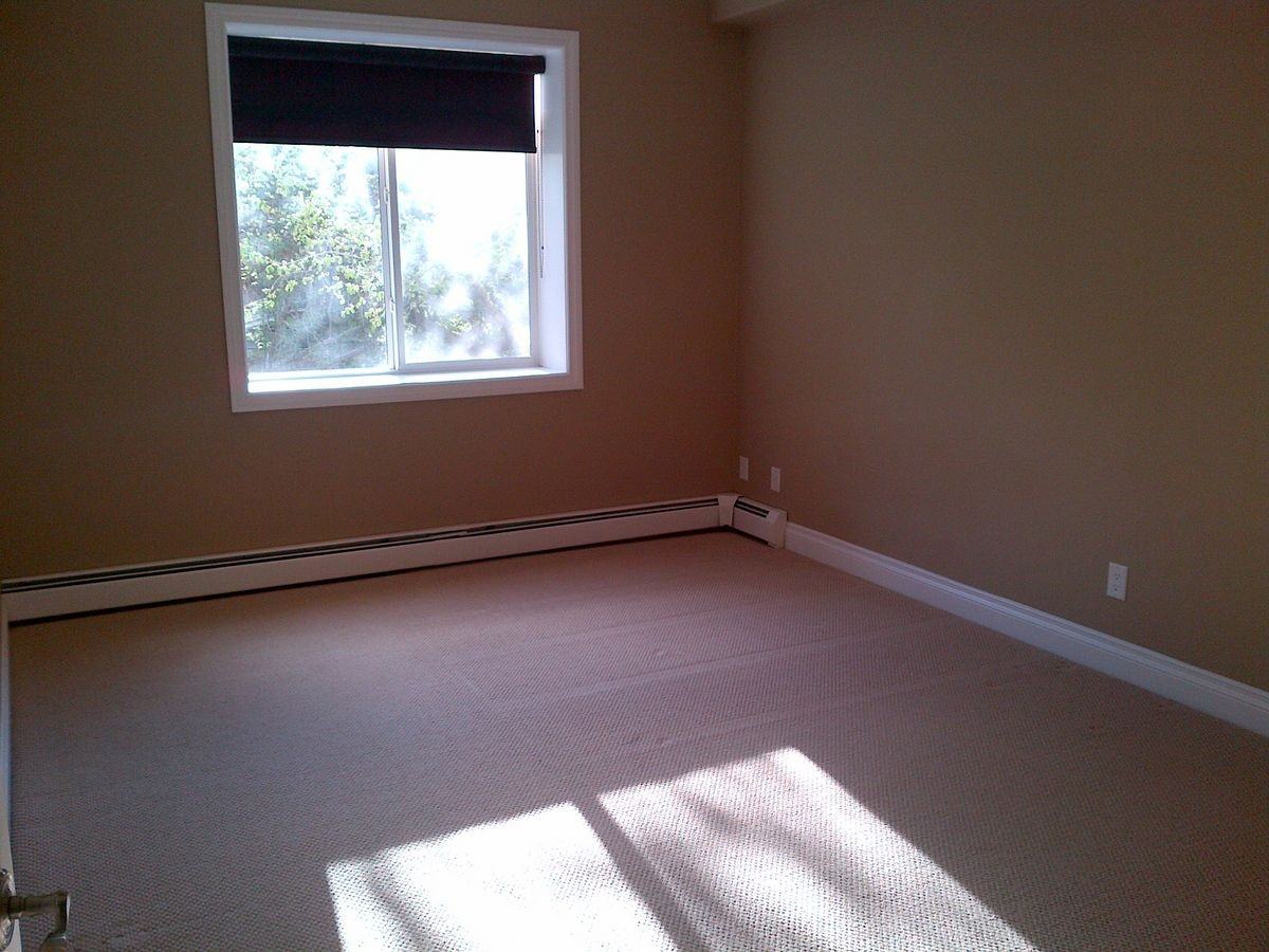 8631 - 8631 108 Street - Photo 3 of 8