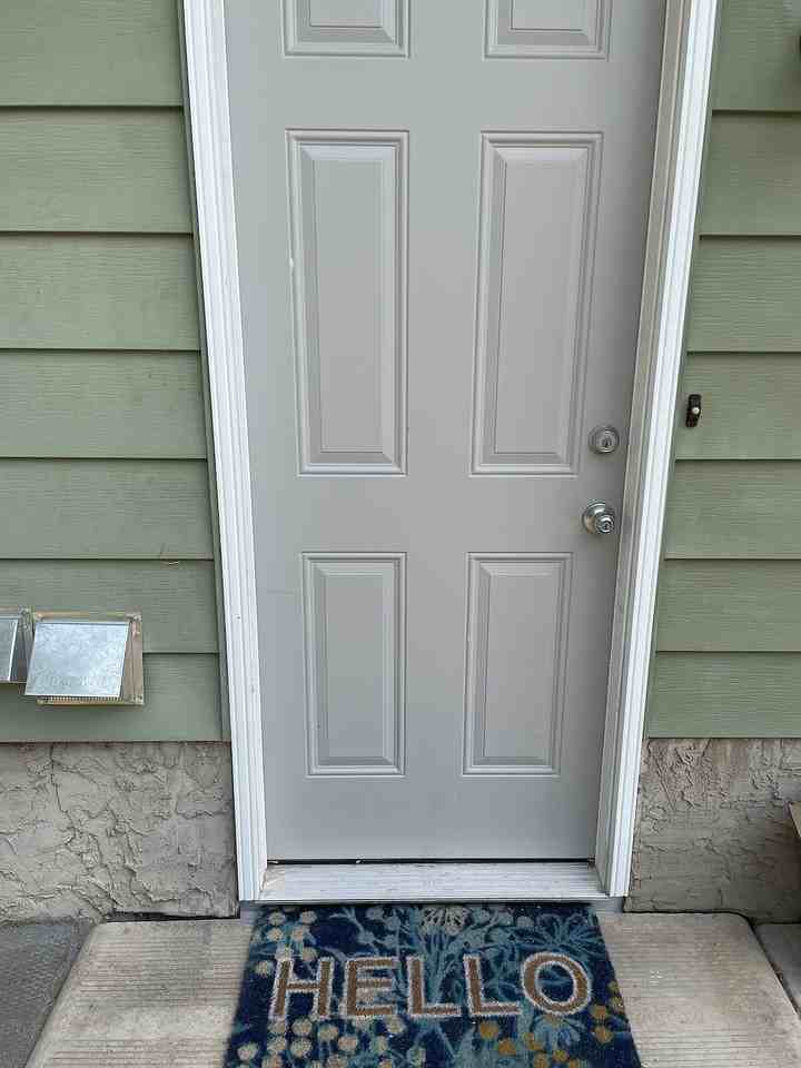 18304 91 Ave Nw - Photo 4 of 22