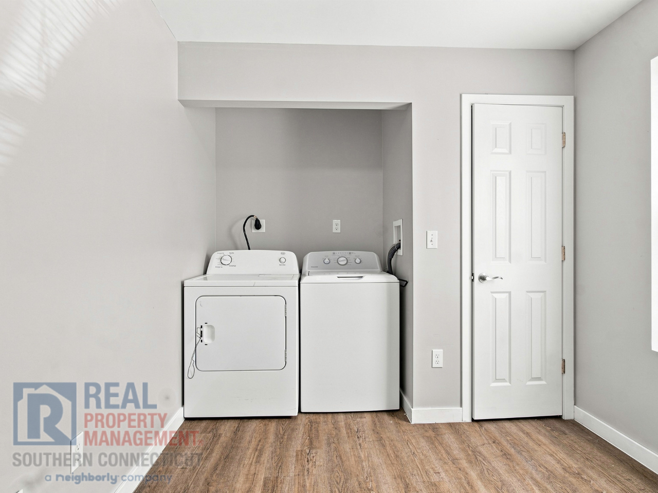 44 Huntington Rd - Photo 6 of 10
