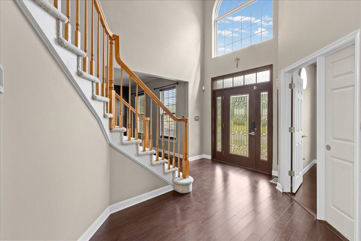 49 Equestrian Dr #1 - Photo 4 of 50