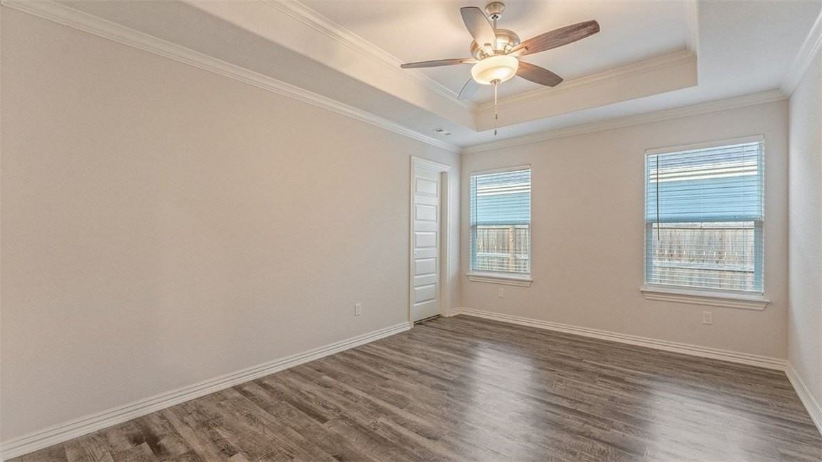 5427 Southwood Ave - Photo 7 of 15