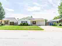 306 Parkcrest Dr - Photo 1 of 1