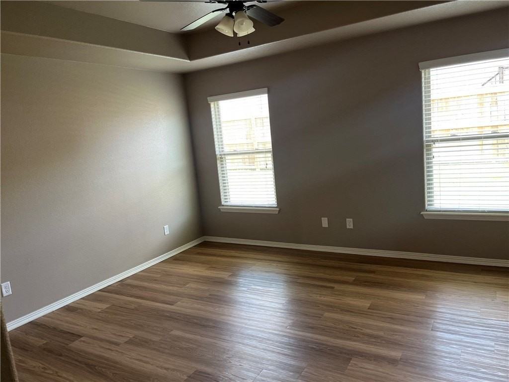905 W Laura St - Photo 4 of 10